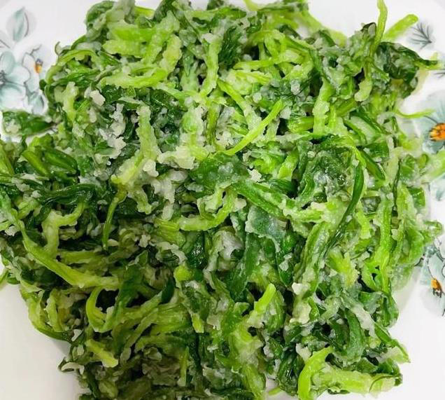 蒸野菜这样做，2个小技巧让你告别发黄和粘坨，保持鲜香松散！