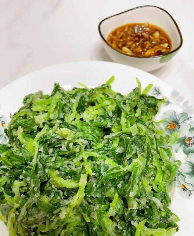 蒸野菜这样做，2个小技巧让你告别发黄和粘坨，保持鲜香松散！