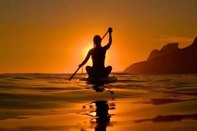  成大事者，必须依靠的五种人与十种能力！ 