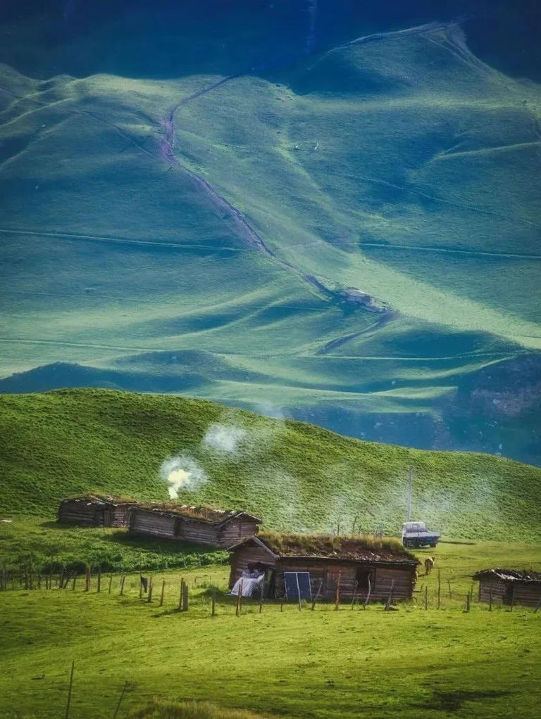 我生命里的每一条折痕都有山的形状