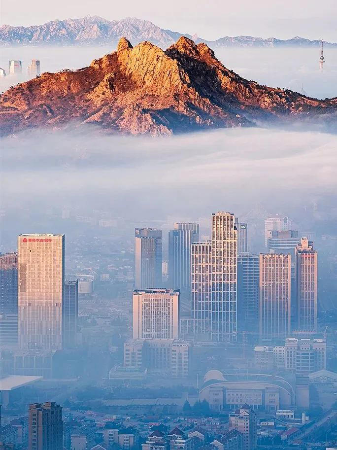 我生命里的每一条折痕都有山的形状