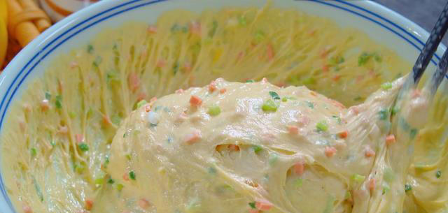 比包子油条还香的葱花饼，教你懒人做法，暄软咸香，营养又好吃