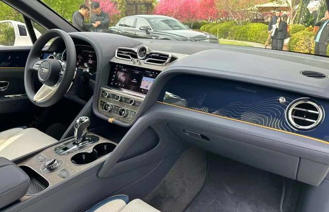 梦中情车，4.0T V8引擎，沉稳中的奢华，限量8台