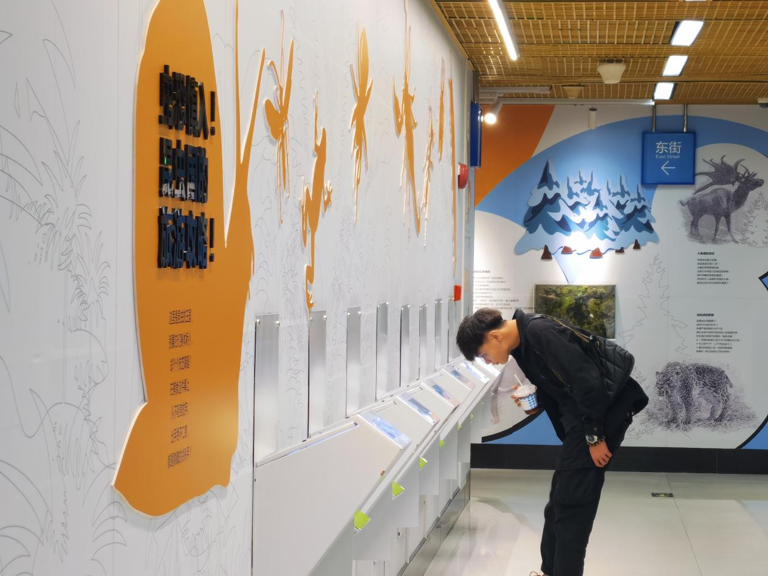旅游厕所化身微型博物馆？广州正佳广场为全国“厕所革命”提供创新范本