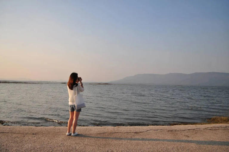 原来这就是：穷人的思想钢印