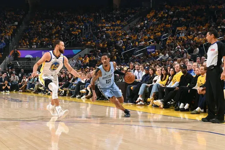 勇士险胜灰熊首轮战火箭！赛后来听听广大网友怎么说，基本一轮游