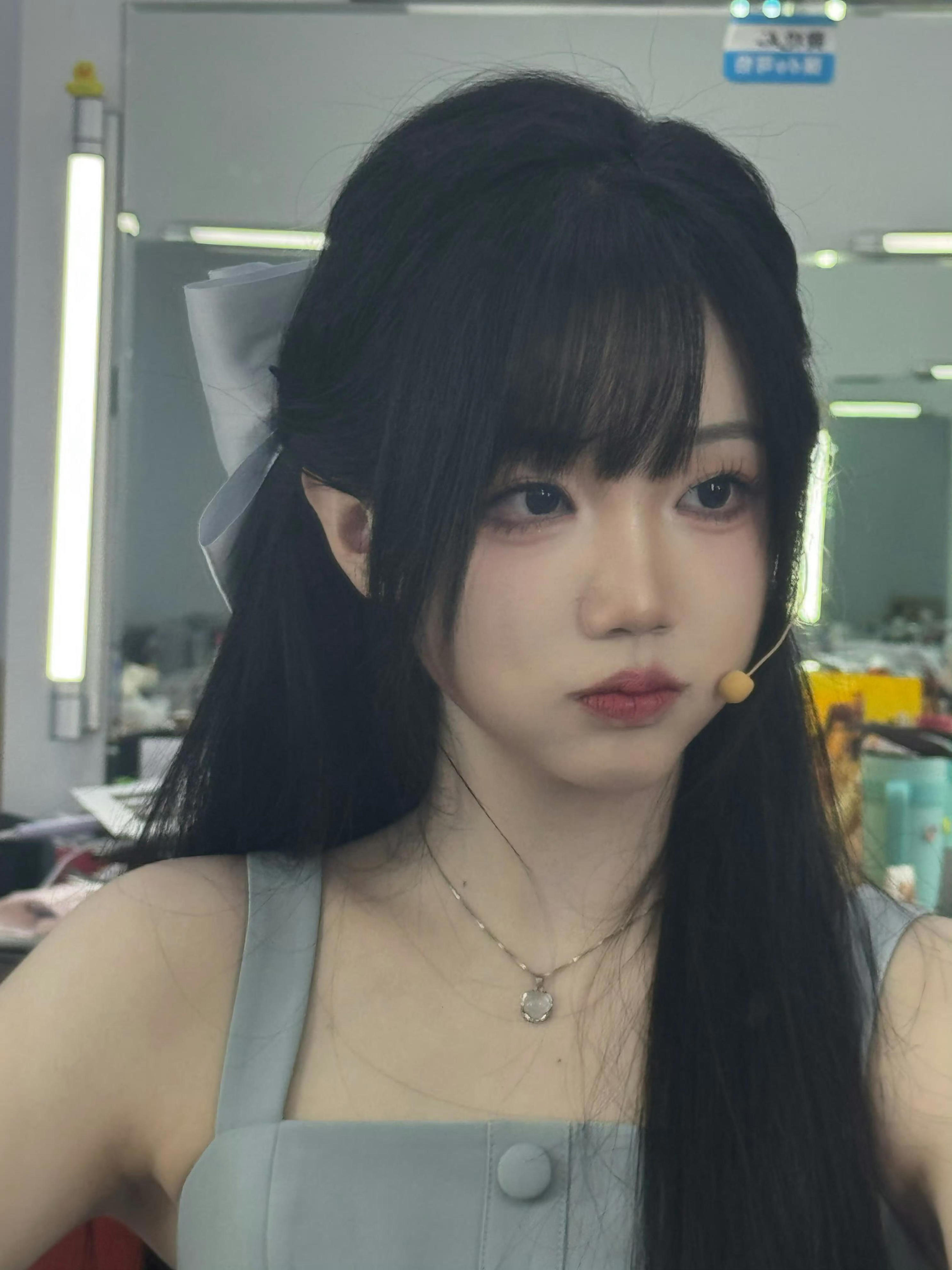 LPL官方主持十月分享自拍照：《纳尔的369》