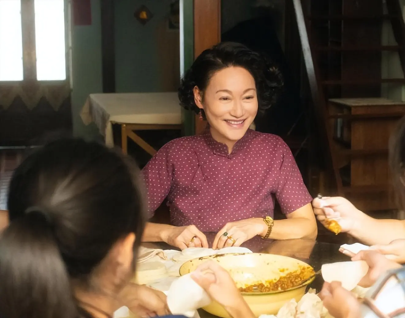 央媒亲宣、剑指60亿，刘德华新片也压不住，五一档黑马来了