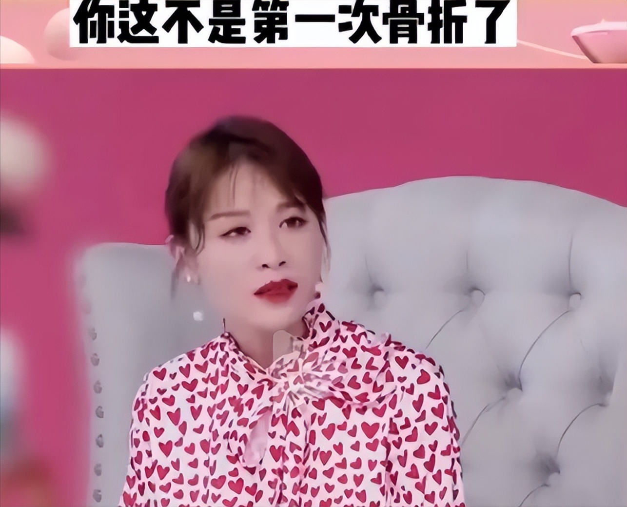 田亮叶一茜为17岁女儿庆生，森碟矫正下巴后青春漂亮