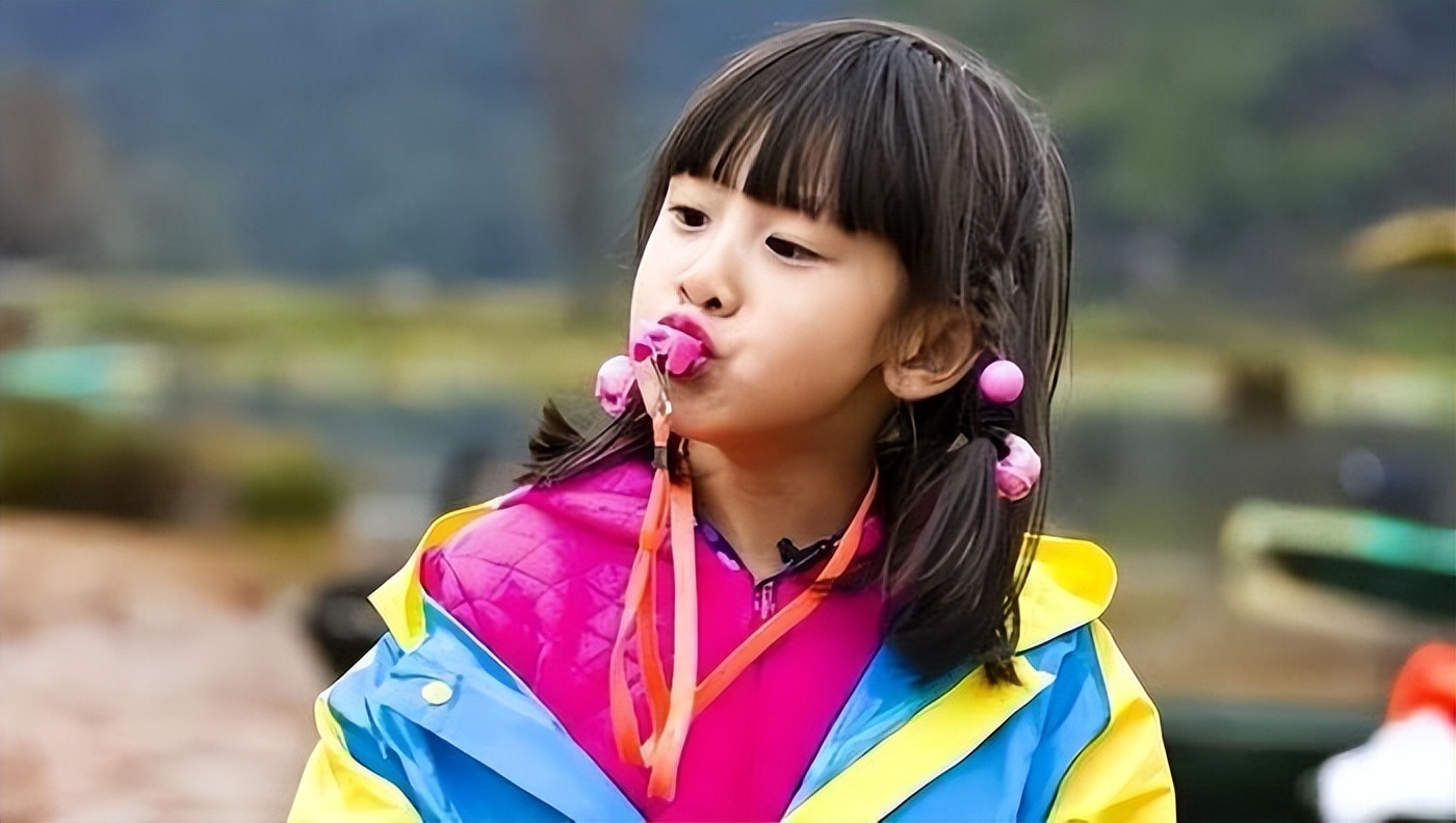 田亮叶一茜为17岁女儿庆生，森碟矫正下巴后青春漂亮