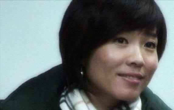 这4位央视女主持至今未嫁，她们人人都是美女，最大的年龄已59岁