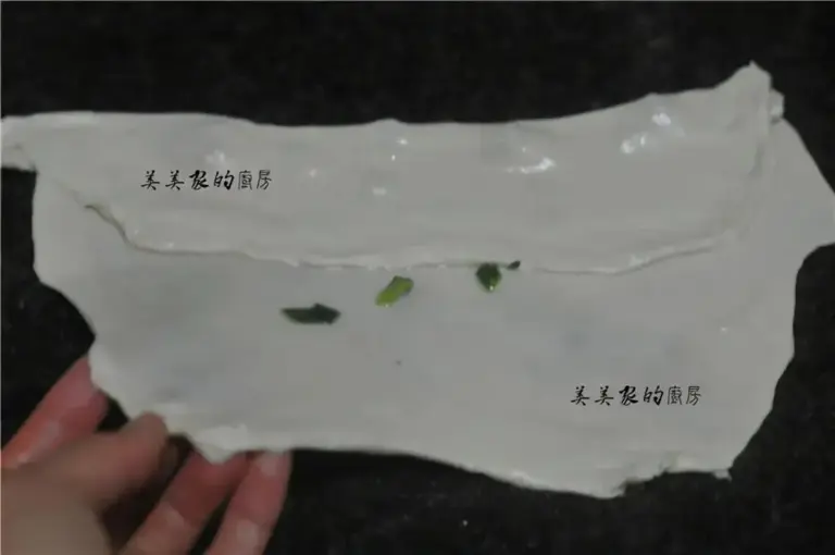 想吃葱油饼不用买，教你不用揉面的方子，香酥多层，轻松成功！