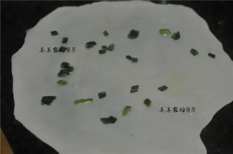想吃葱油饼不用买，教你不用揉面的方子，香酥多层，轻松成功！