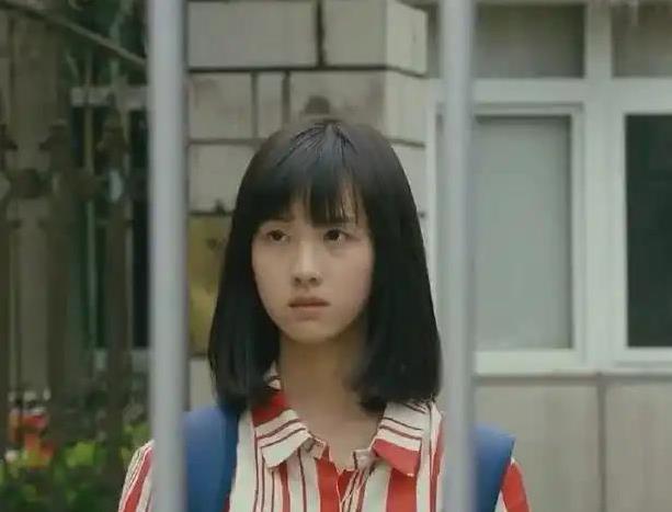 陳都靈新造型火爆全網，現代裝優雅翻倍，古裝劇女王要轉行？