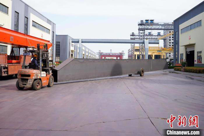 河南长垣起重机业火热：全球订单不断，生产忙不停！