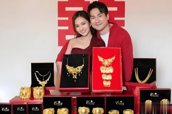 恭喜！TVB知名金童玉女大婚，新娘情绪激动两度落泪