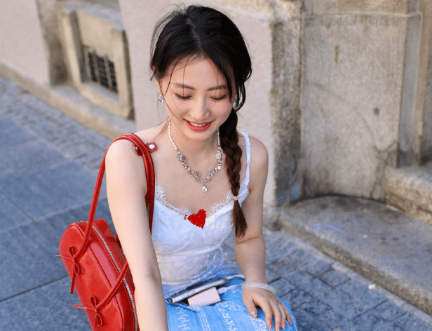 解說吉尼發布自拍：親愛的朋友，希望你我灑脫、勇敢、盡興