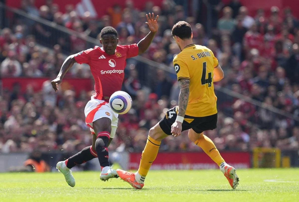 英超时代首次，狼队时隔45年再度单赛季联赛双杀曼联