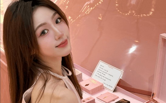 解說天云曬自拍：pink day