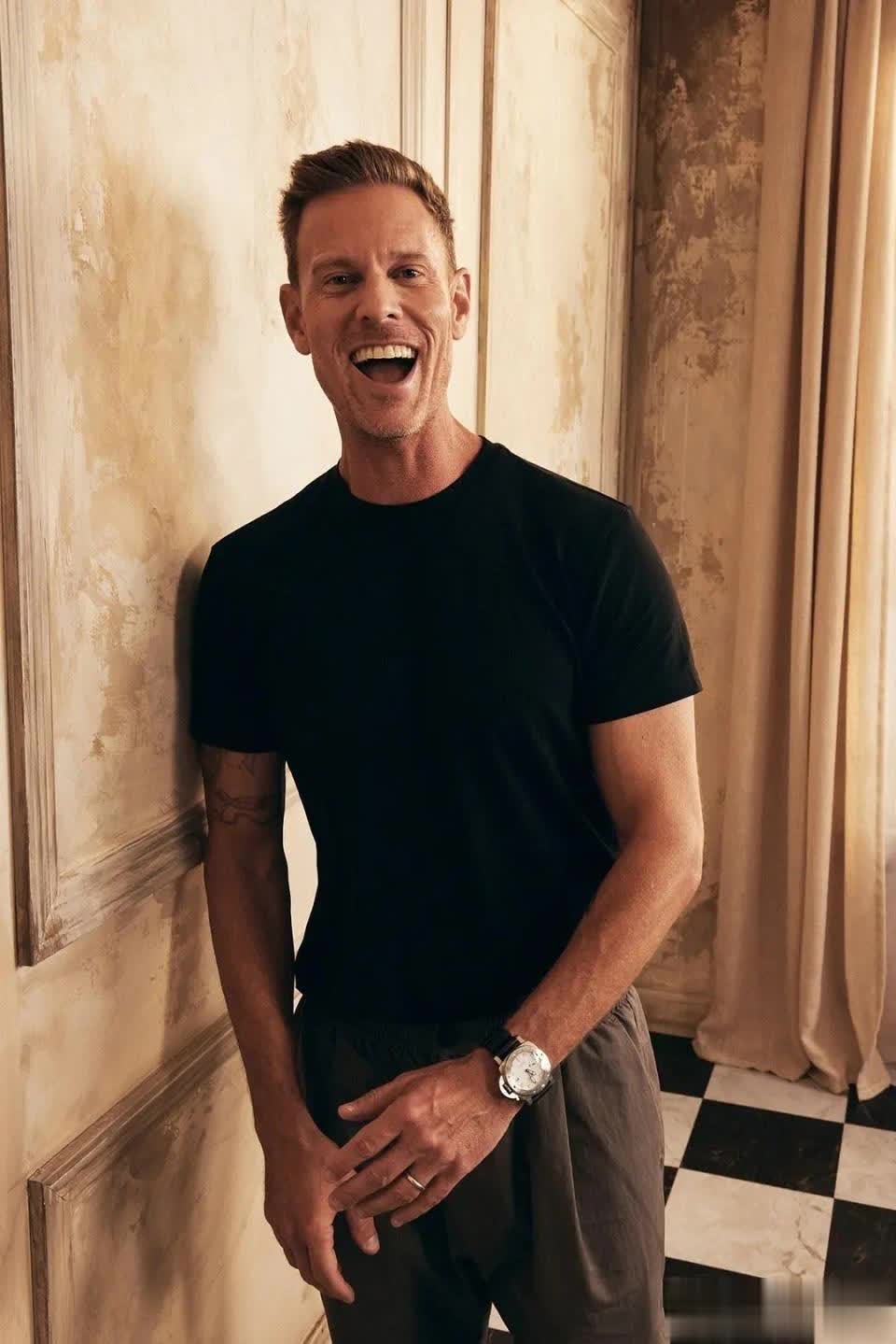 1亿美元成本《罪人》北美夺冠，乔丹翻拍新作“打懵”李安