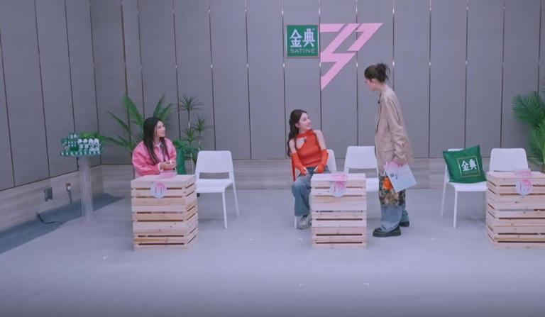 宋妍霏，一手好牌被彻底打烂了