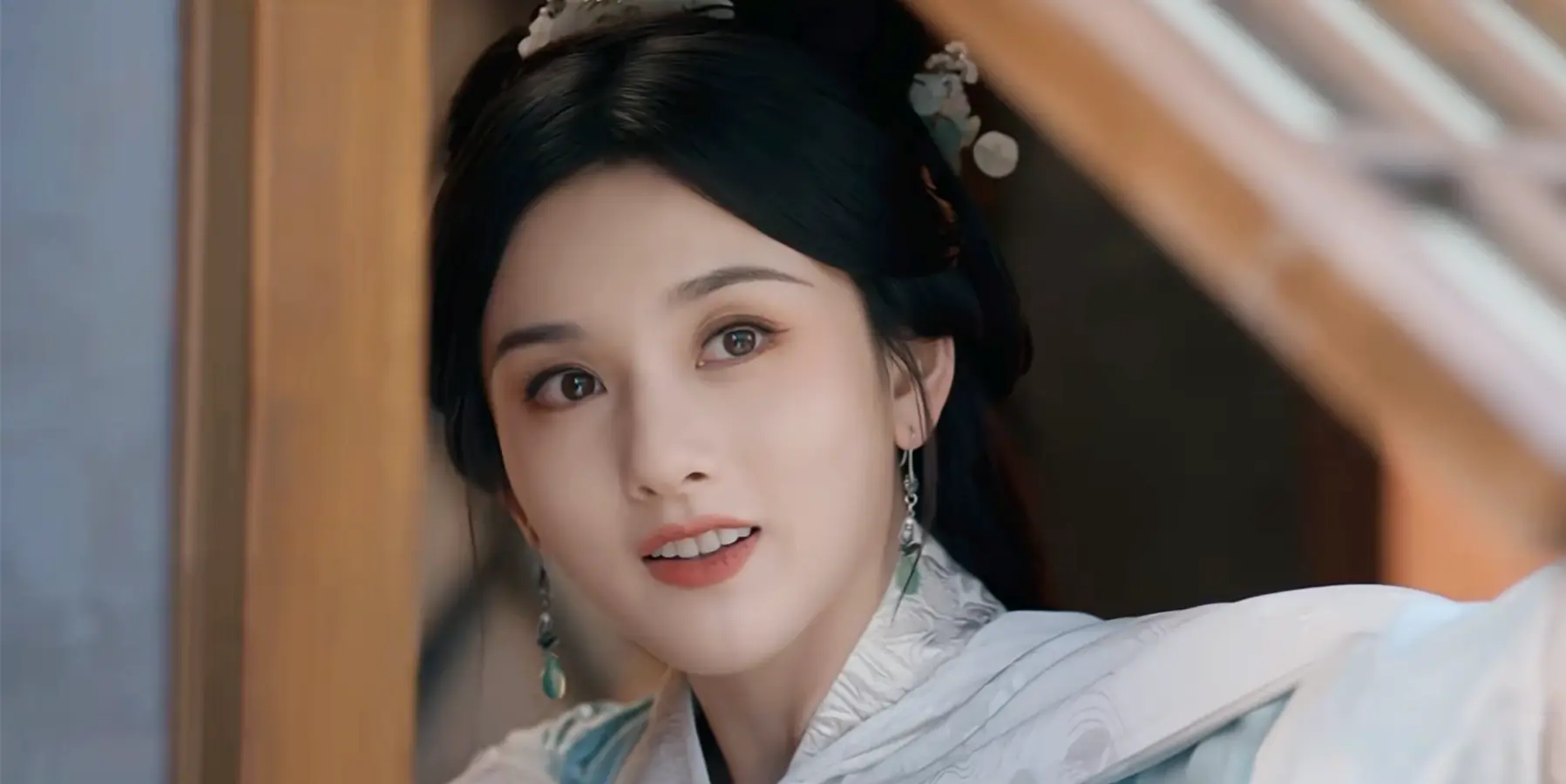 《折腰》首播：刘晓庆做配，小乔、魏劭累世仇怨，苏娥皇爱而不得