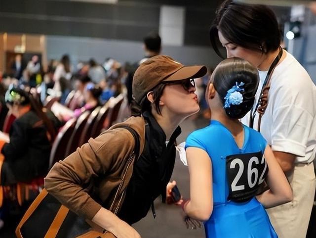 孙俪11岁女儿拉丁舞英国夺冠-图4
