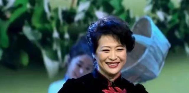 结婚四十多年，许娣将拍戏的钱都给了丈夫，儿子却表示赞同！-图6