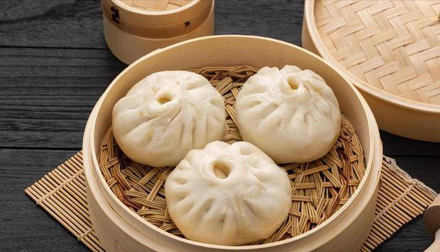 蒸包子时，不要直接上锅蒸！教你正确做法，包子蓬松不塌陷