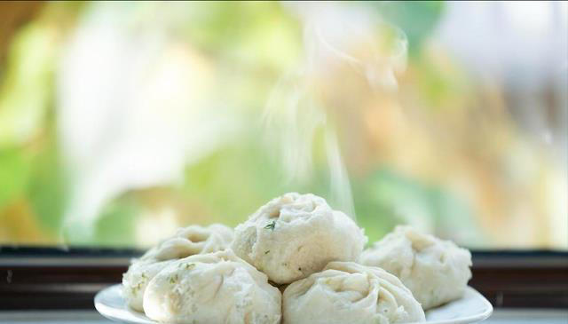 蒸包子时，不要直接上锅蒸！教你正确做法，包子蓬松不塌陷