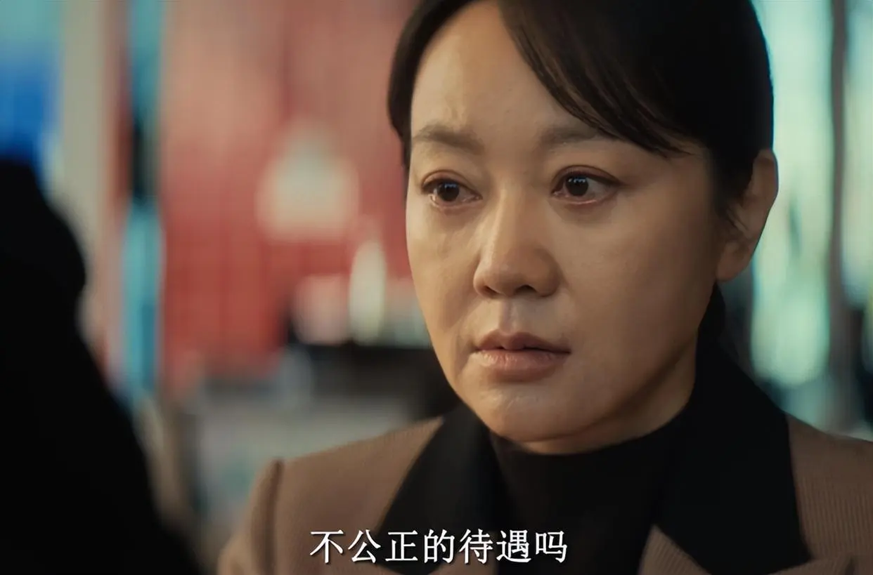 爱奇艺首播，24集悬疑大剧，刘奕君、闫妮领衔，终于又有好剧追了