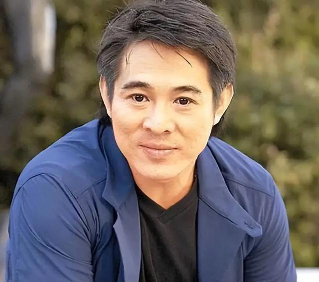 李连杰:后事一切从简,不用立碑也不用办丧事,树葬海葬都无所谓