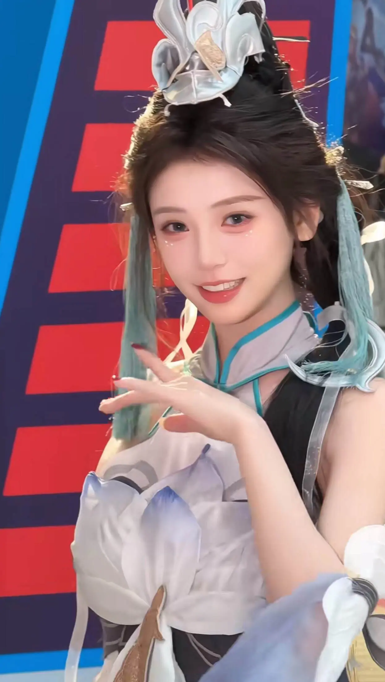 同样是COS大乔白鹤梁神女，龙虾造型被全网爆夸，章若楠气质一绝