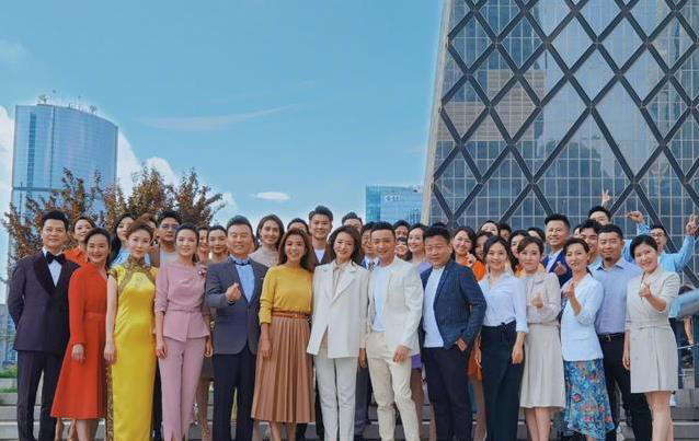 14位央视老面孔齐聚一堂,郎永淳张蕾现身,谁的缺席最遗憾?