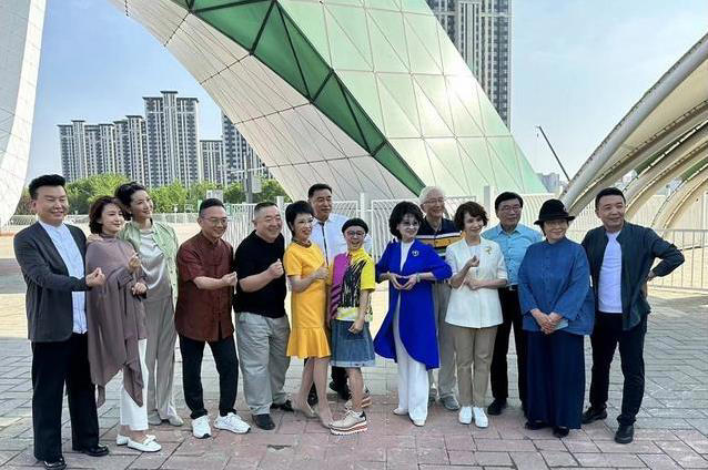 14位央视老面孔齐聚一堂,郎永淳张蕾现身,谁的缺席最遗憾?