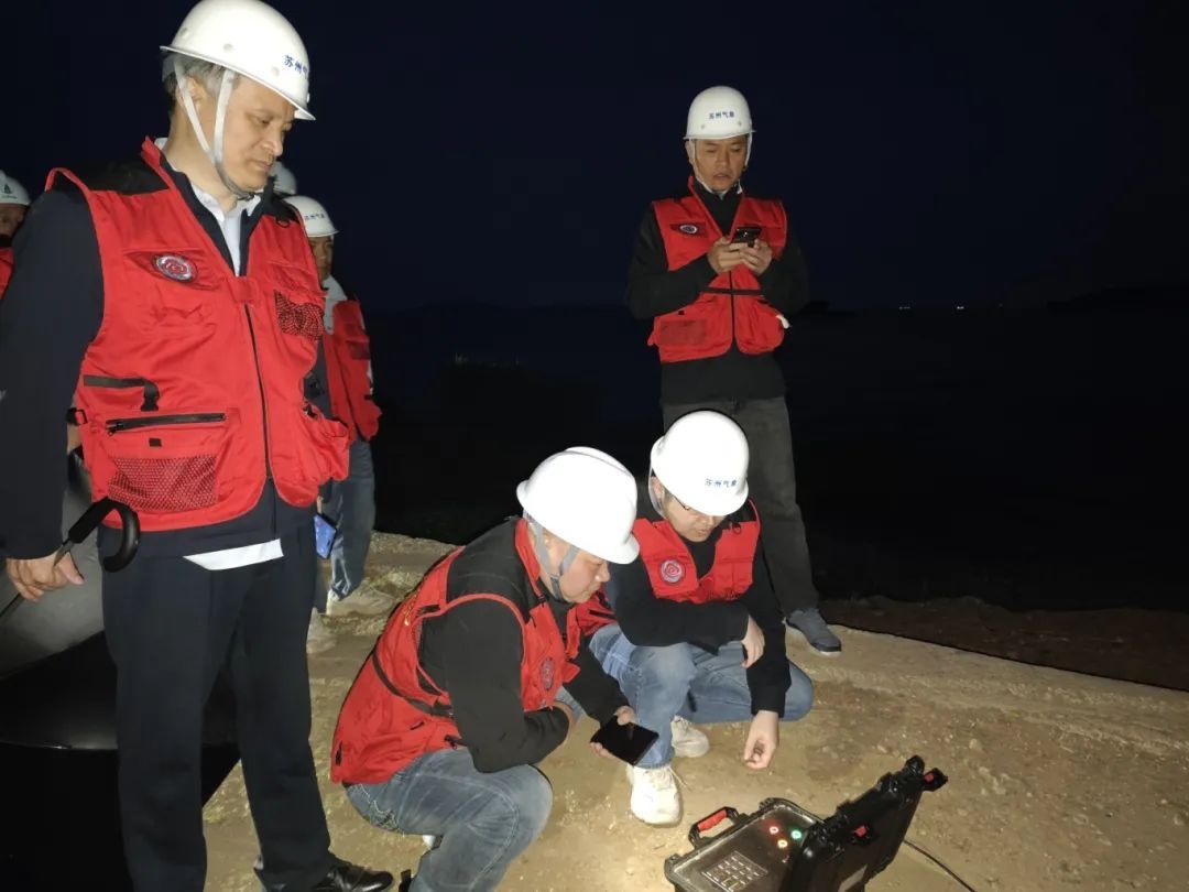 无锡发射火箭弹12枚，苏州发射火箭弹10枚