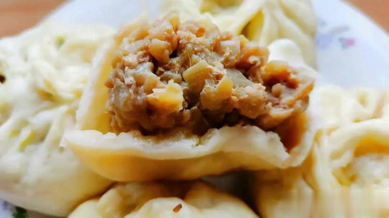 立夏后这菜别错过！蒸包子比白菜营养、比韭菜鲜，使劲吃