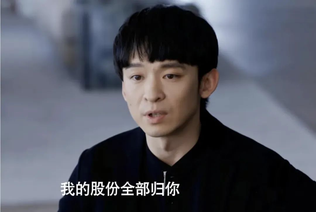 《蛮好的人生》大结局：薛晓舟晋升总监，为何宁可拿300万去替胡曼黎还债，也不愿早点拿去救他妈妈？真相让我感到恶心...