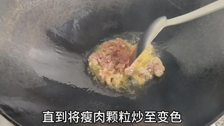 炒蚕豆别直接下锅，掌握技巧软糯鲜香又入味