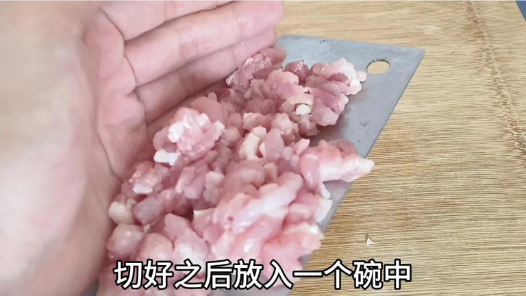 炒蚕豆别直接下锅，掌握技巧软糯鲜香又入味