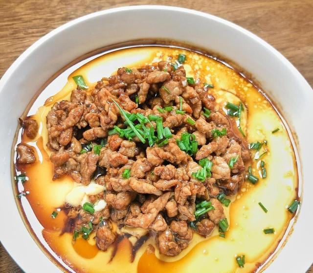 大厨教您做肉末蒸鸡蛋羹，注意这5点，鸡蛋羹无蜂窝，嫩滑又鲜香