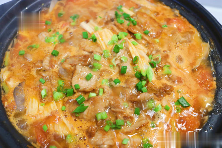 不知道吃啥？试试这样煮一锅，有肉有菜好做又好吃