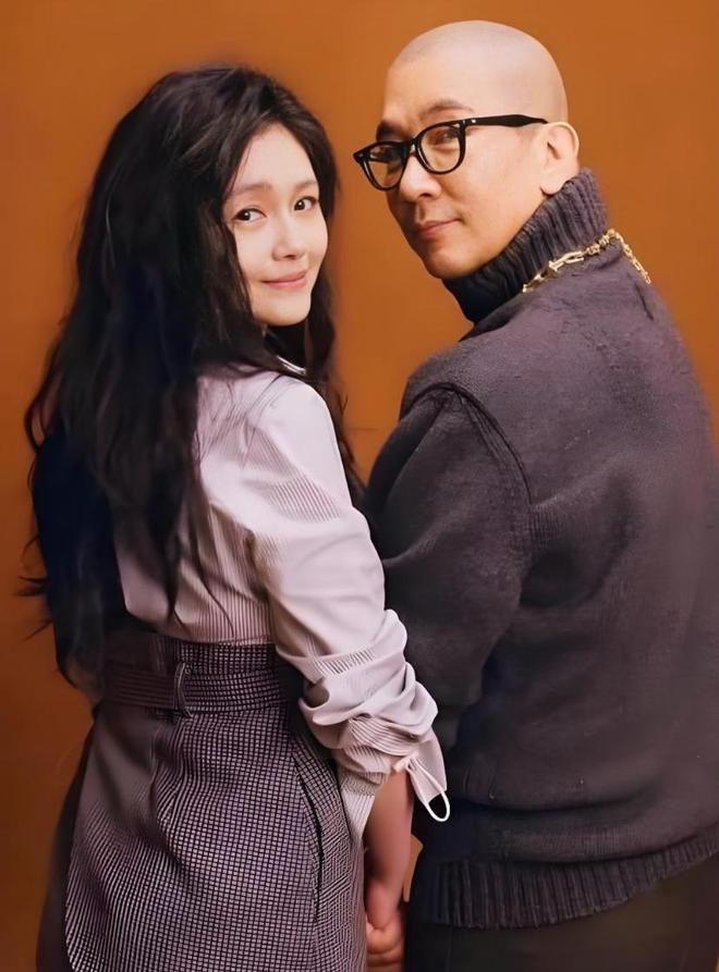 葛斯齐曝大S豪宅空无一人，贵重物品已被搬走，只剩下瓶瓶罐罐