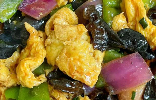 入夏后，八道肝脏喜欢的荤素菜要常吃，排毒养颜，强身健体少生病