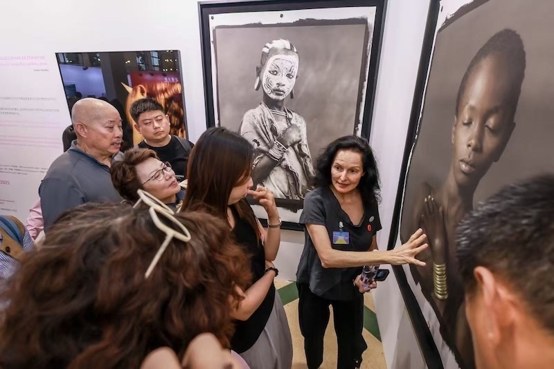 һ��������ղؼ��߶��ؾ����Ʒ��Ů�������ҡ��Ի�����Ӱ