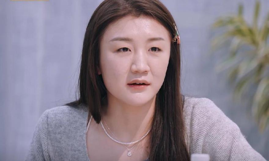 黄圣依再谈个人财产，没杨子打断才知她表达能力多强