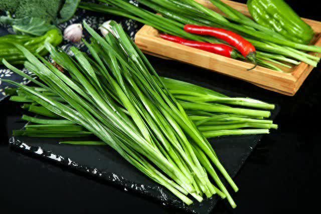 包韭菜馅饺子牢记3不放，很多人不懂难怪饺子不鲜不香