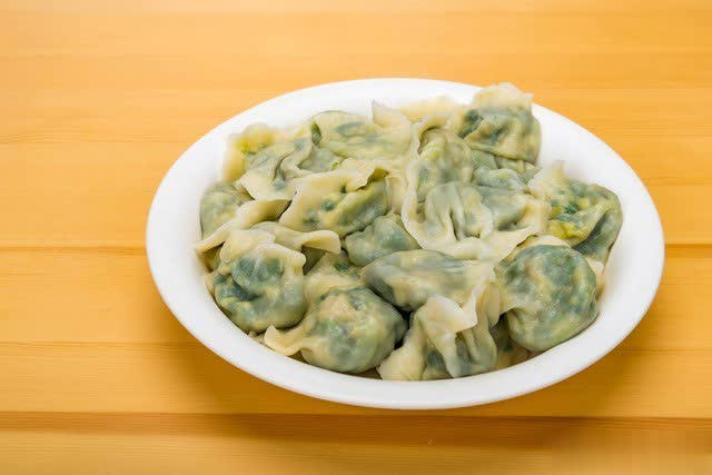 包韭菜馅饺子牢记3不放，很多人不懂难怪饺子不鲜不香