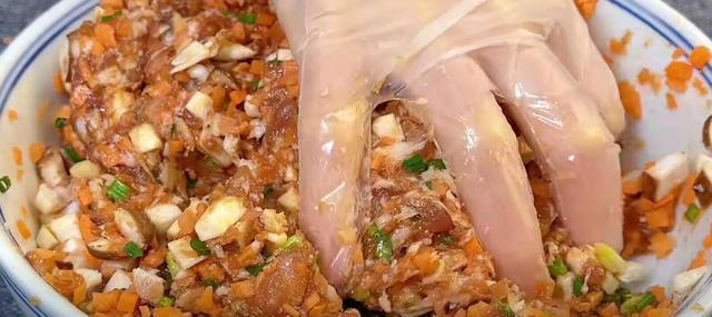 蒸花卷，直接上锅蒸是错的，教你一个小技巧，出锅蓬松暄软不塌陷