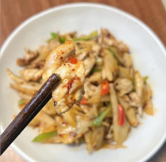 夏日餐桌C位：莲藕和它是绝配，脆爽开胃，营养全面，错过太可惜